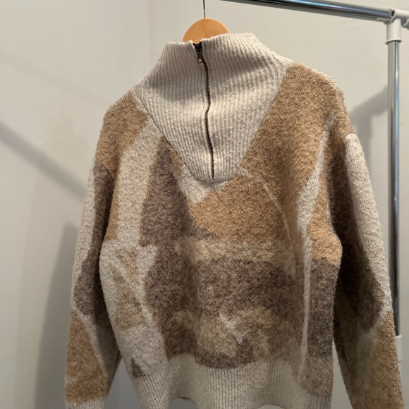 Retrod Sweaters - Cozy Women's Sweater in Cream and Brown